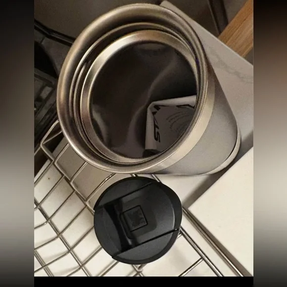 Stanley Aerolight Transit Black Travel Mug - Picture 4 of 4